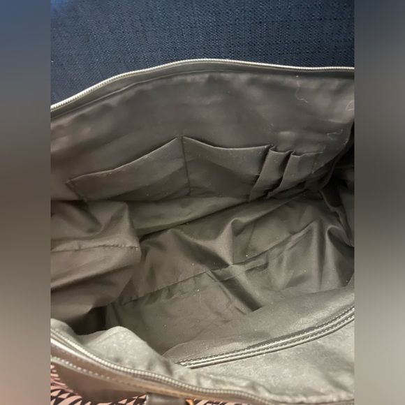 MANAOLA X Lexus travel bag - Picture 5 of 6